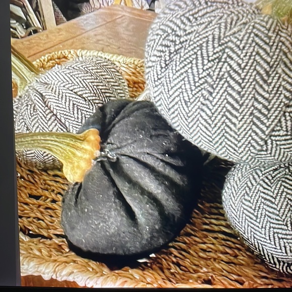 Pumpkin handmade w/real pumpkin stems - Picture 7 of 9